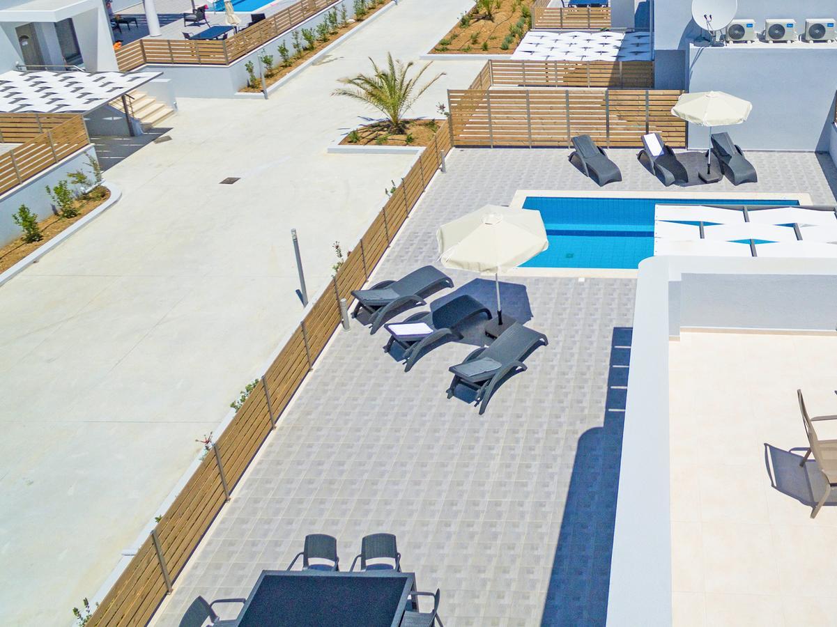 Blue Oyster Villas 普拉坦斯 外观 照片